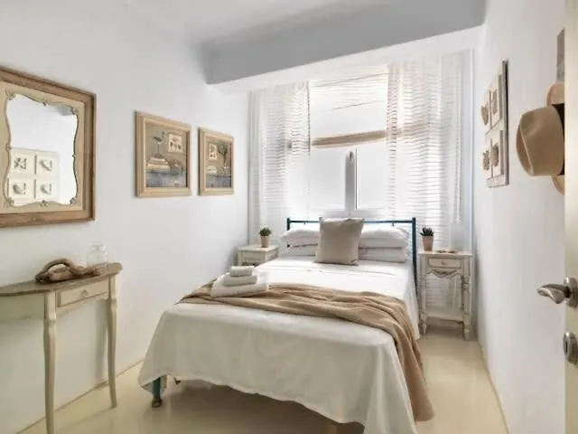 Mare, Mykonos Καλαφάτη